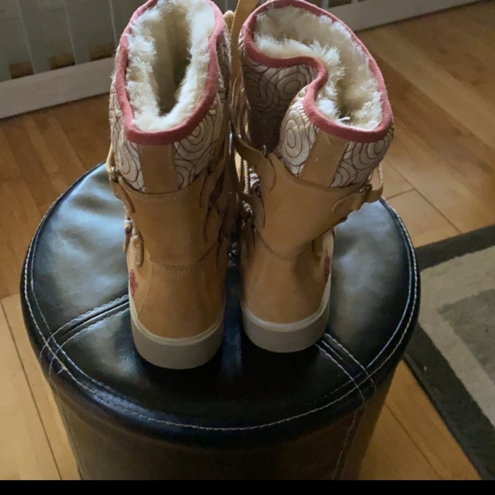 Winter boots